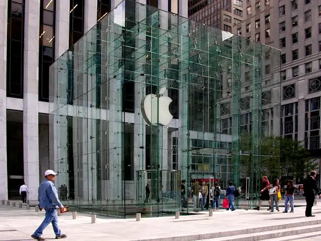 Lleva el iPhone a una tienda de Apple
